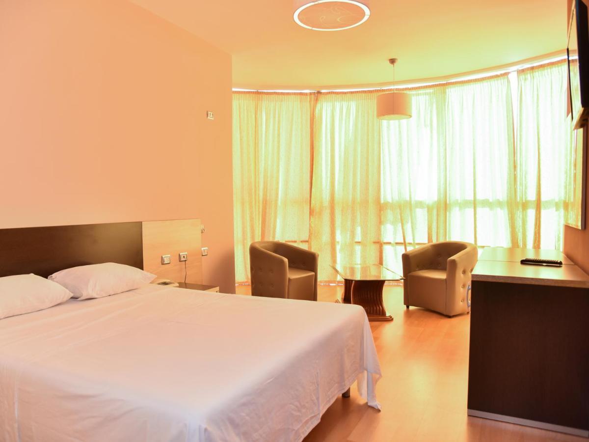 Hotel Continental Durres Luaran gambar