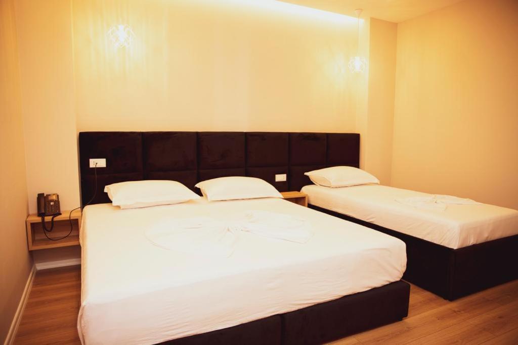 Hotel Continental Durres Luaran gambar