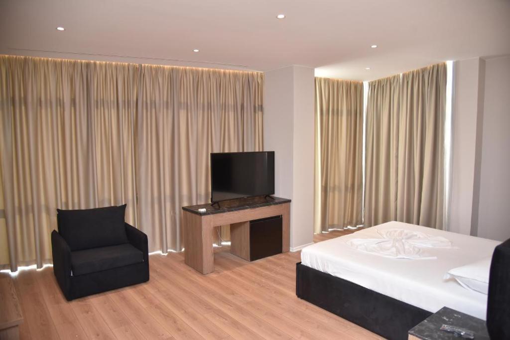 Hotel Continental Durres Luaran gambar